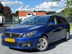 Peugeot 308 SW - 1.2 PureTech Blue Lease Executive/Pano/Navi/LMV/PDC