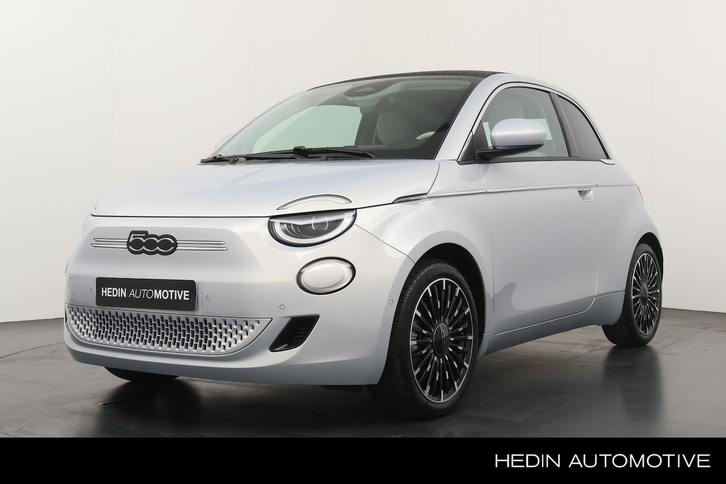 Fiat 500 - 118pk La Prima 42 kWh | Van €39.690.- Voor €38.690.- | Navigatie | Parkeer Camera | Stoelv - AutoWereld.nl