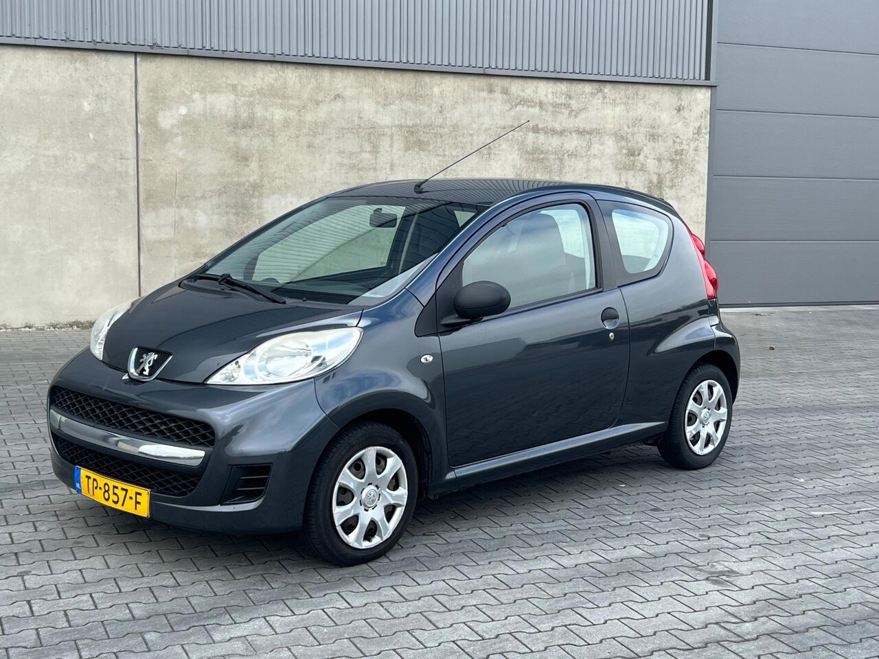 Peugeot 107 - 1.0-12V Urban Move APK TOT 22-05-2026 - AutoWereld.nl