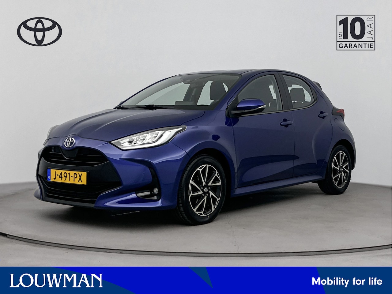 Toyota Yaris - 1.5 VVT-i First Edition | Navigatie | Parkeercamera | - AutoWereld.nl
