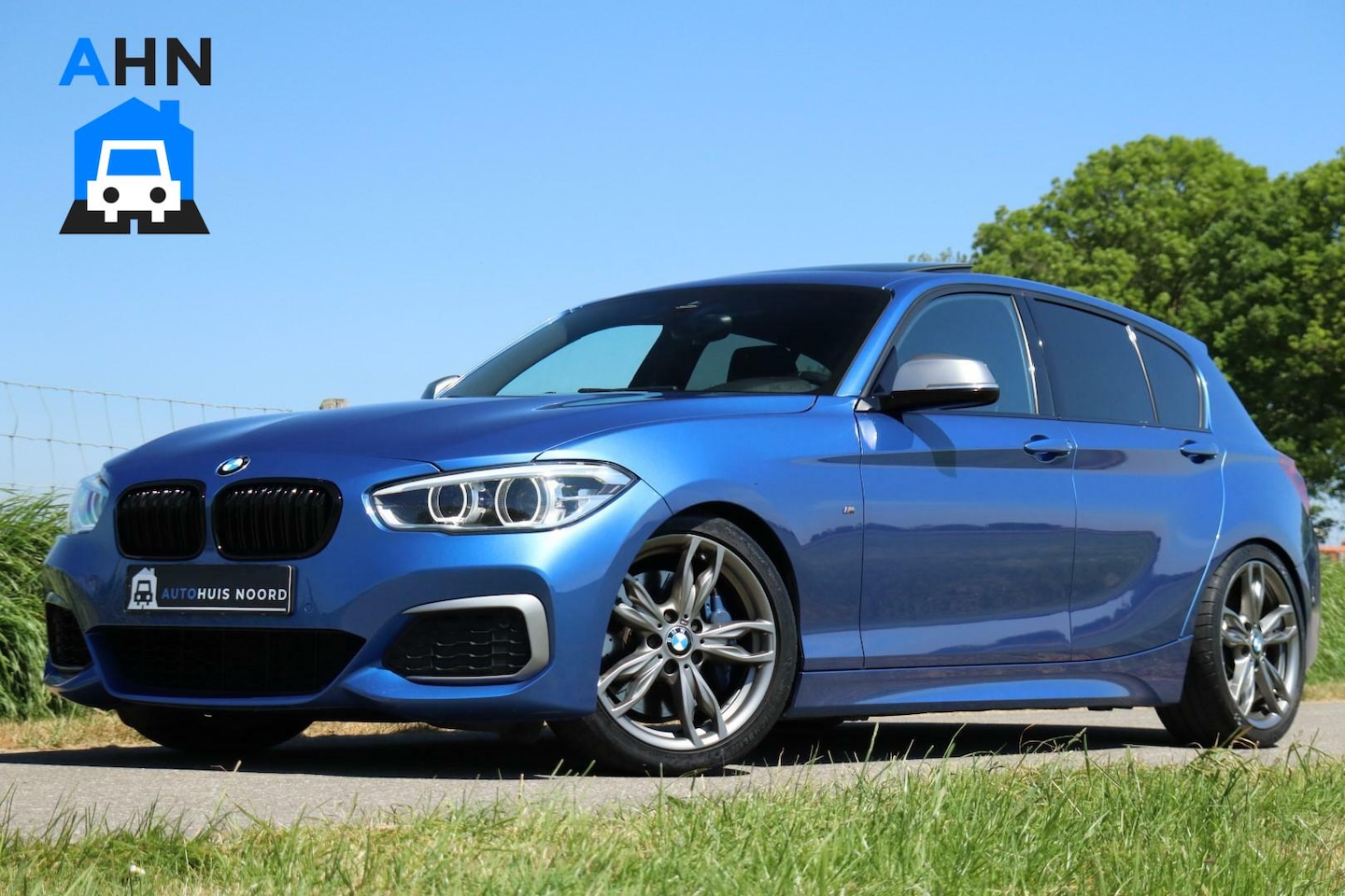 BMW 1-serie - M140i LCI / VOL! / RWD / Camera / H&K / Pano / 18" / Navi! - AutoWereld.nl