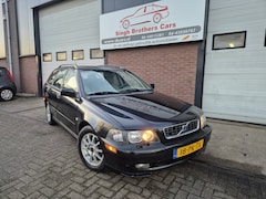 Volvo V40 - 1.8 Europa/AIRCO/CRUIS/NAP/Y-TIMER/INRUIL MOG