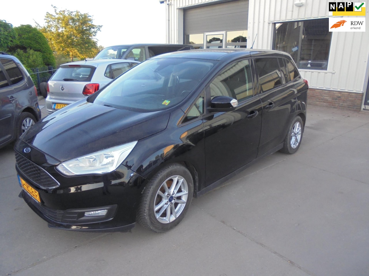 Ford Grand C-Max - Ford Grande C-Max 1.0 7 persoons airco lmv navi MOTOR DEFECKT - AutoWereld.nl