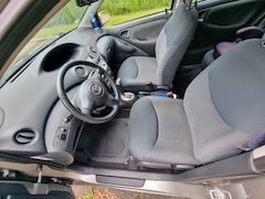 Toyota Yaris - 1.3 VVT-i Sol