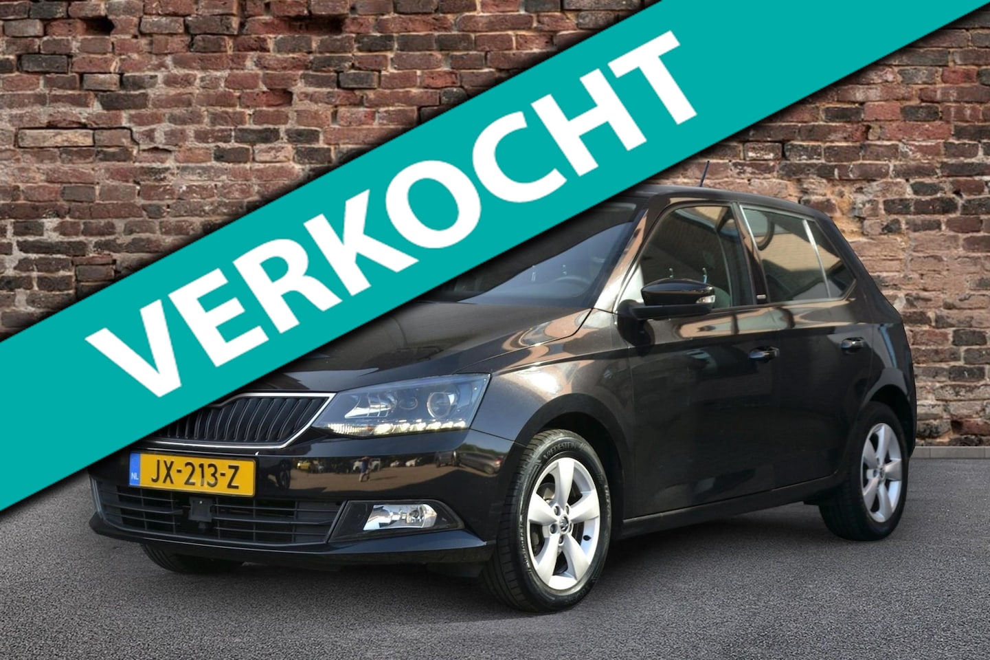 Skoda Fabia - 1.2 TSI JOY | Cruise | Trekhaak | Stoelverwarming - AutoWereld.nl