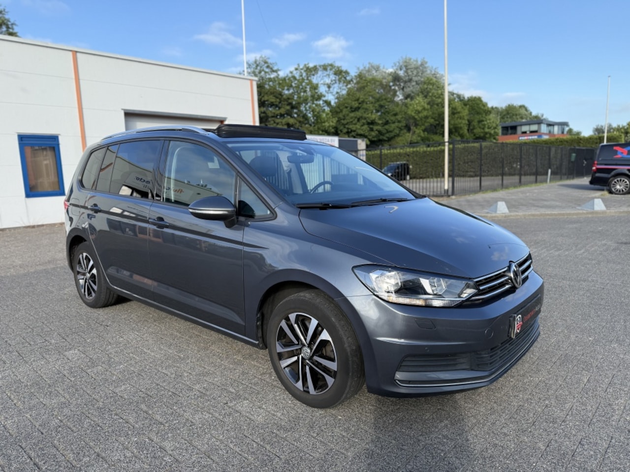 Volkswagen Touran - 1.5 TSI Highline 7p|Pano|Pdc||cam|full - AutoWereld.nl
