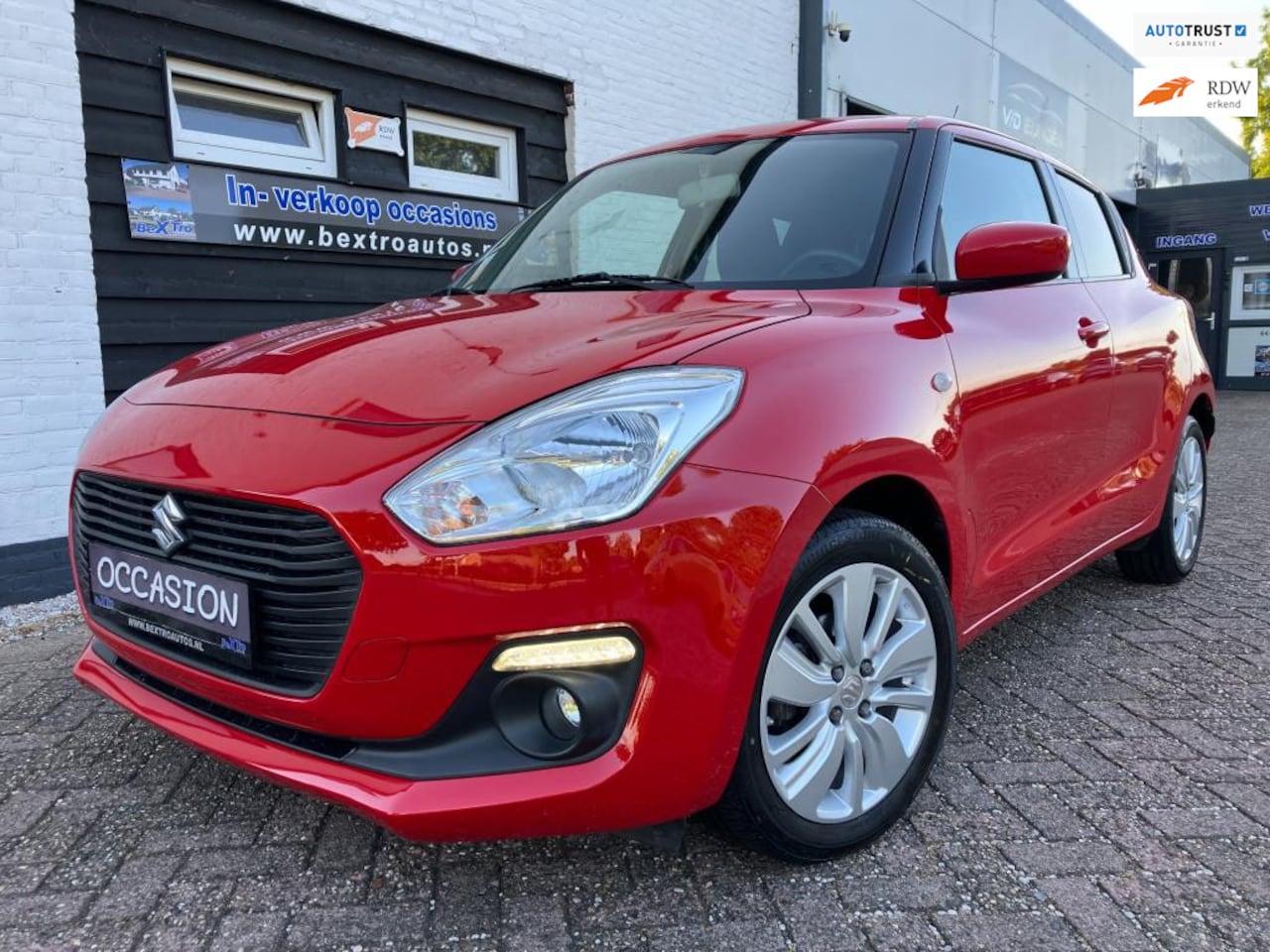 Suzuki Swift - 1.0 BOOSTERJET 111 PK 2E EIGENAAR SLECHTS 25.000 km CAMERA STOELVERW. 6 MND GARANTIE + NWE - AutoWereld.nl