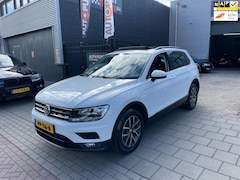 Volkswagen Tiguan - 1.4 TSI ACT Comfortline 2e Eig Pano NAP APK Trekhaak
