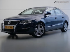 Volkswagen Passat - 2.0 FSI Comfortline (AIRCO, CRUISE, PARKEERSENSOREN, COMFORT-STOELEN, LM-VELGEN, NIEUWE AP