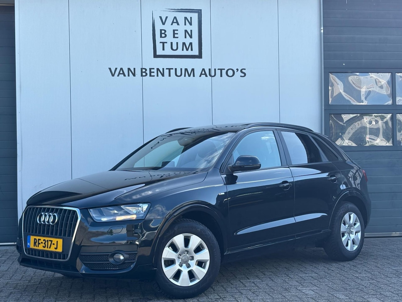 Audi Q3 - 2.0 TDI 140pk S-Line Panomadak Navi Clima Cruise - AutoWereld.nl