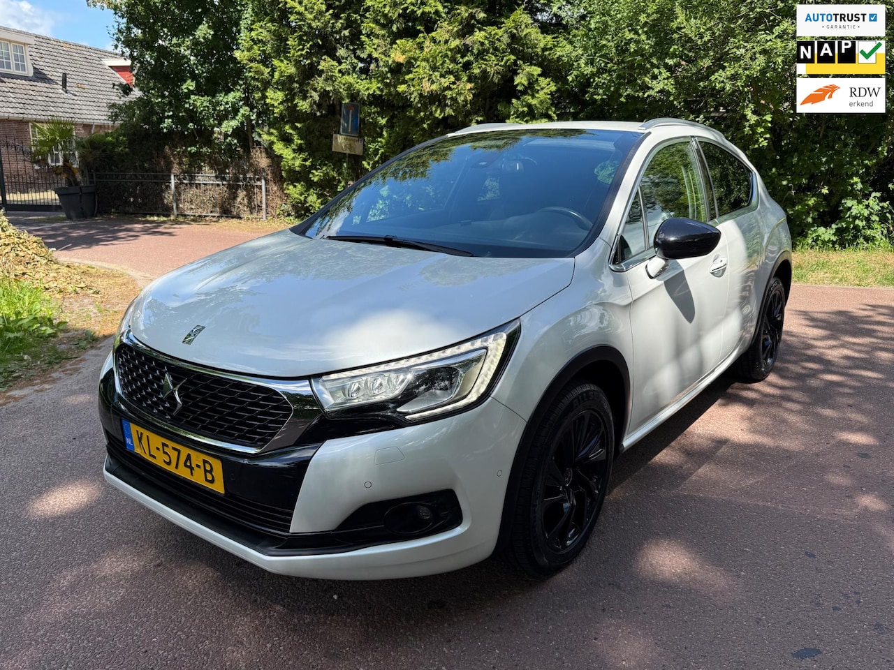 DS 4 Crossback - 1.2 PureTech Chic / Navi / Xenon / Camera / NAP / PDC - AutoWereld.nl