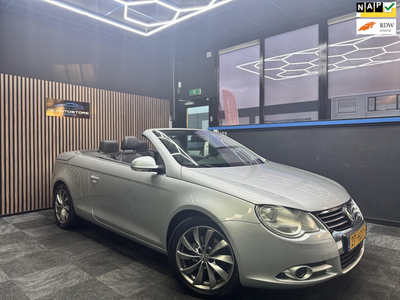 Volkswagen Eos - 2.0 TSI Highline Airco leder panodak Apple carplay Compleet dealer onderhouden!!! - AutoWereld.nl