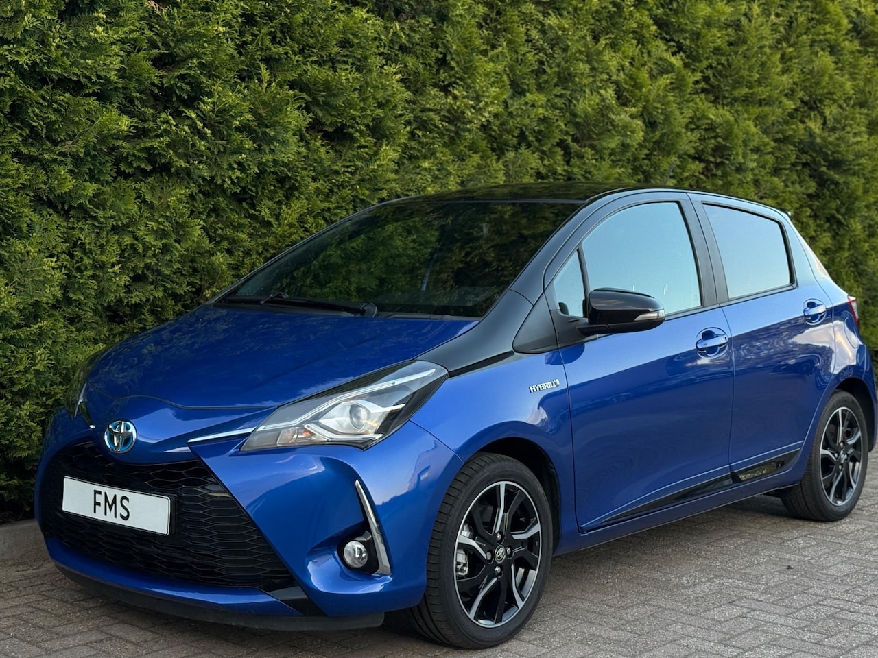 Toyota Yaris - 1.5 Hybrid Bi-Tone Navigatie Camera - AutoWereld.nl
