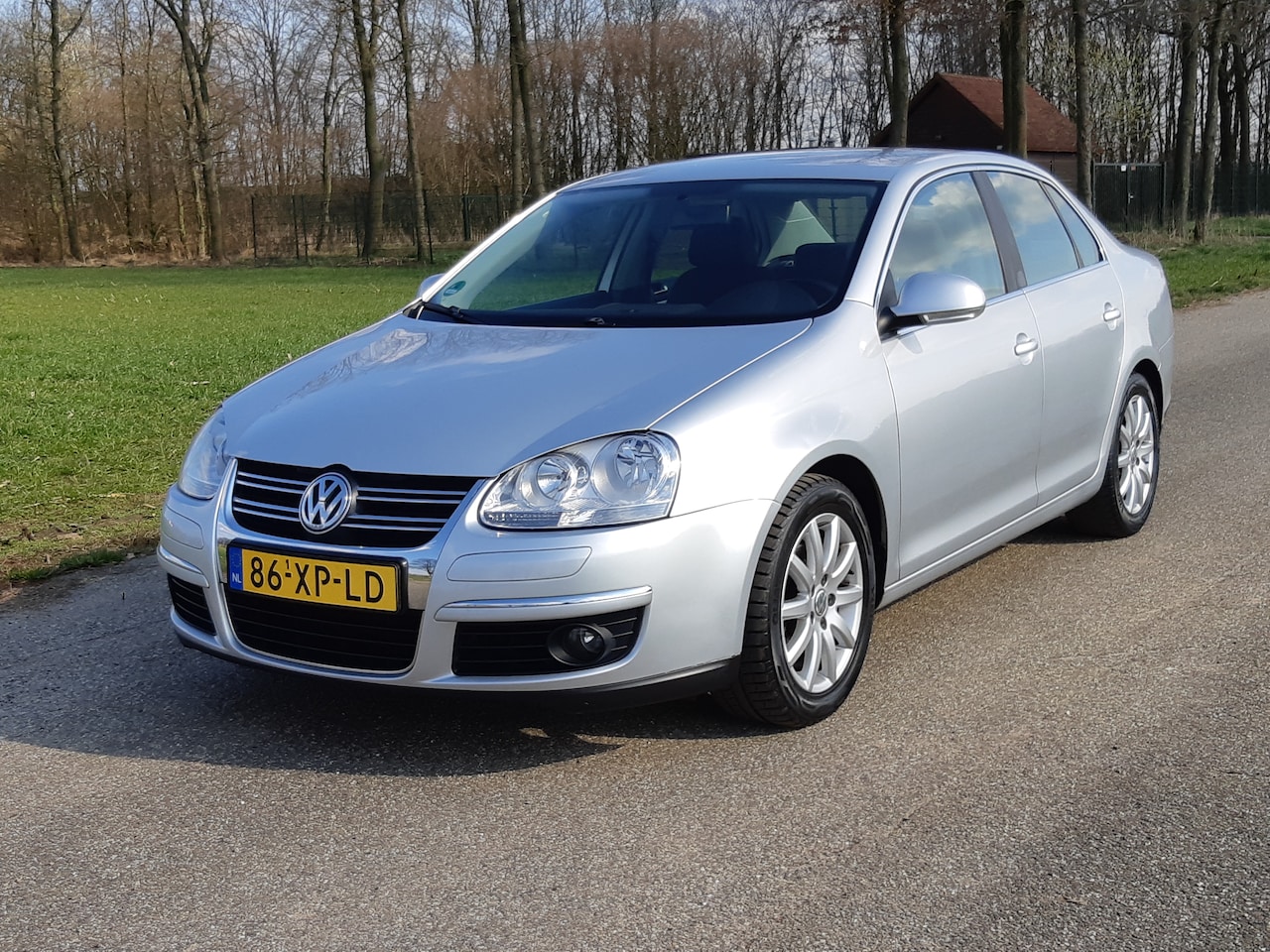 Volkswagen Jetta - 1.6 FSI Comfortline Business - AutoWereld.nl