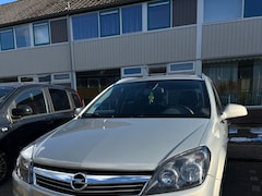 Opel Astra Wagon - 1.6 111 years Edition Weinig km, rijdt top!