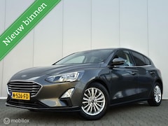 Ford Focus - 1.0 ECOBOOST HYBRID TITANIUM/KEYLESS/CAMERA/LED/STOEL-STUURVERWARMING/CLIMATE