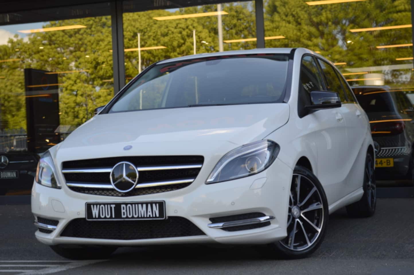Mercedes-Benz B-klasse - 200 Ambition Aut. Navi Xenon Night Trekh. Pdc - AutoWereld.nl