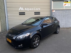 Kia Pro cee'd - 1.4 CVVT X-ecutive NAVI / Cruise controle / Airco / APK 12-2025