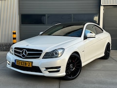 Mercedes-Benz C-klasse Coupé - 180 Ambition AMG / CLIMA / CRUISE / PANO
