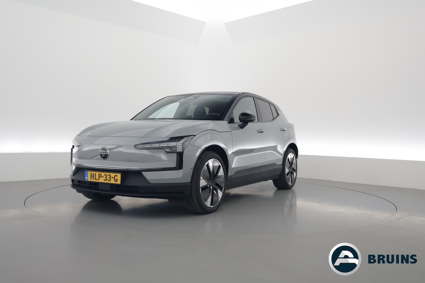 Volvo EX30 - Single Motor Extended Range 69 kWh | Pano | 360cam | Pilot Assist | Elek. Stoelen | Harman - AutoWereld.nl