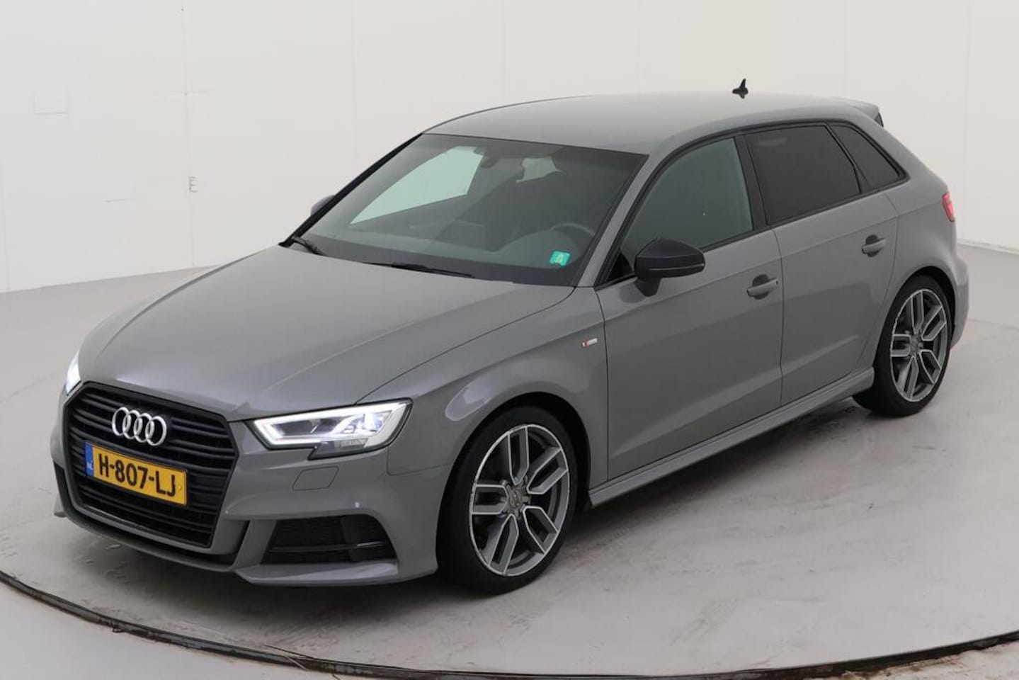 Audi A3 Sportback - 35 TFSI S-LINE VIRTUAL|CARPLAY|BLACKOPTIC|NAP! - AutoWereld.nl