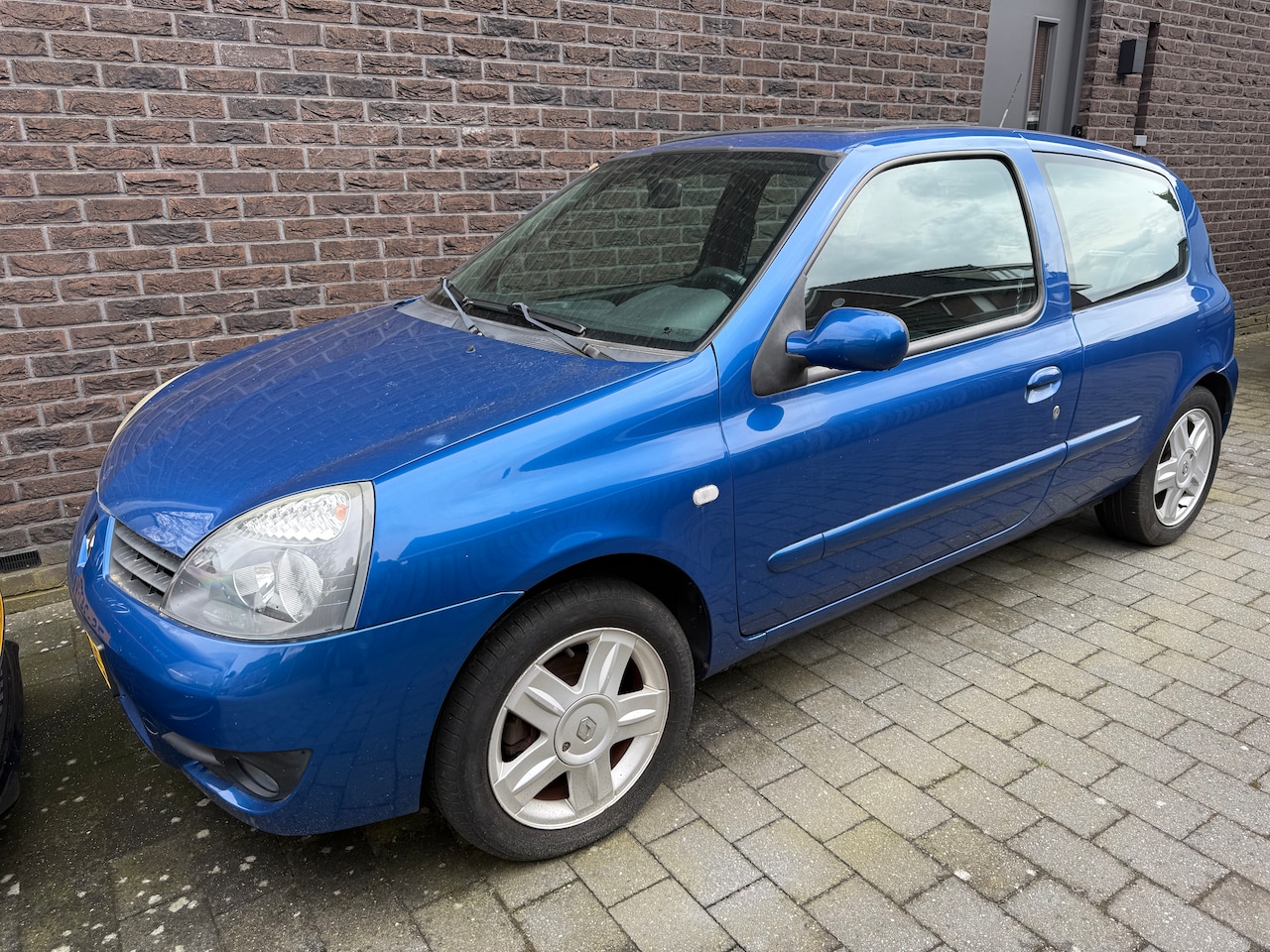 Renault Clio - 1.2-16V Campus - AutoWereld.nl