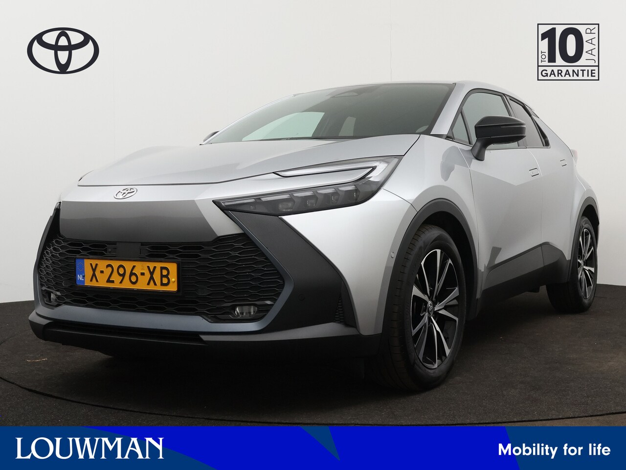 Toyota C-HR - 1.8 Hybrid 140 First Edition | Navigatie | Dodehoek Ass. | Parkeersensoren | 360 Camera | - AutoWereld.nl