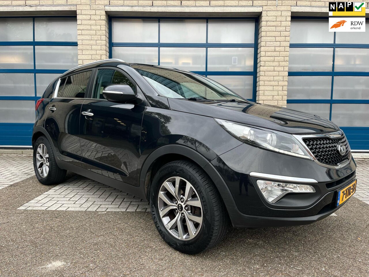 Kia Sportage - 1.6 GDI BusinessPlusLine Clima Pano-schuifdak - LED -Trekhaak - Cruise Control - isofix - - AutoWereld.nl