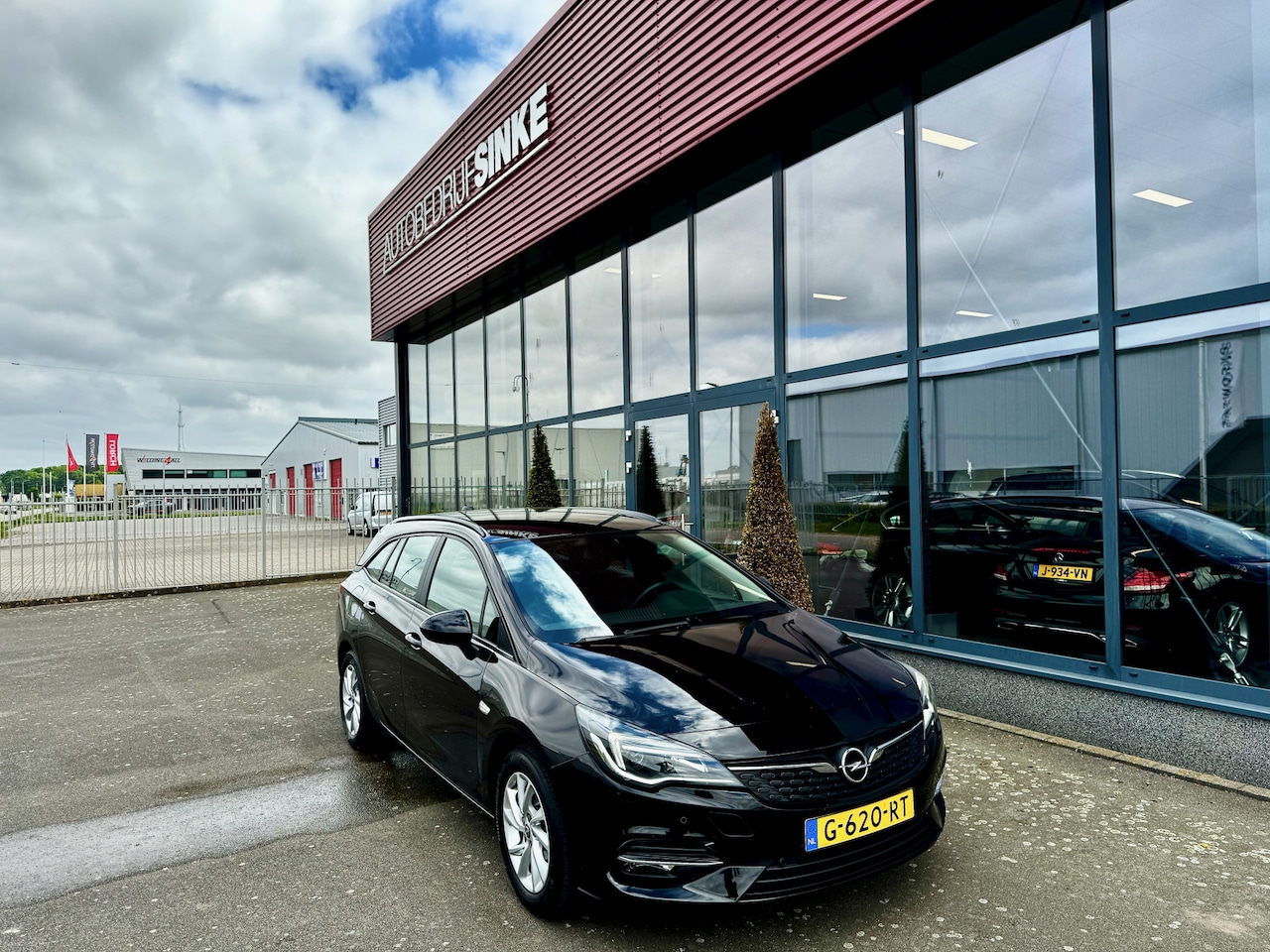 Opel Astra Sports Tourer - 1.2 Business Edition+ NAVI ECC CRUISE - AutoWereld.nl