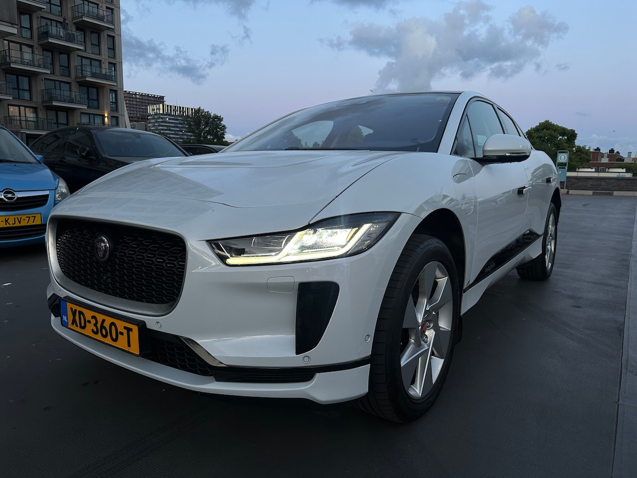 Jaguar I-PACE - EV400 HSE 90 kWh 400PK 2e Eig Dealer OH! 325km Range Grote Beurt Vakantie Klaar - AutoWereld.nl