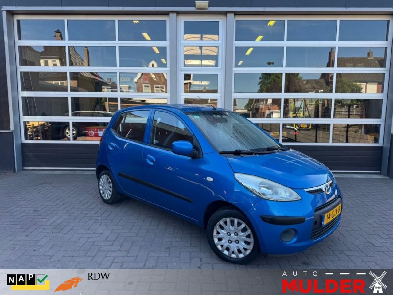 Hyundai i10 - I10 1.1I DYNAMICVERSION / AIRCO / APK NIEUW! / RIJKLAAR! - AutoWereld.nl