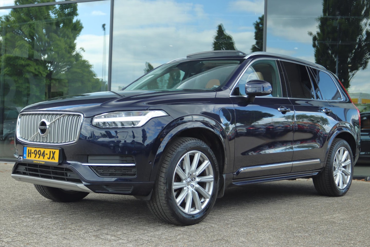 Volvo XC90 - 2.0 T8 TWIN ENGINE AWD INSCRIPTION 7 PERS. AUT. | TREKHAAK | PANO | LEDER | LED | MEMORY | - AutoWereld.nl