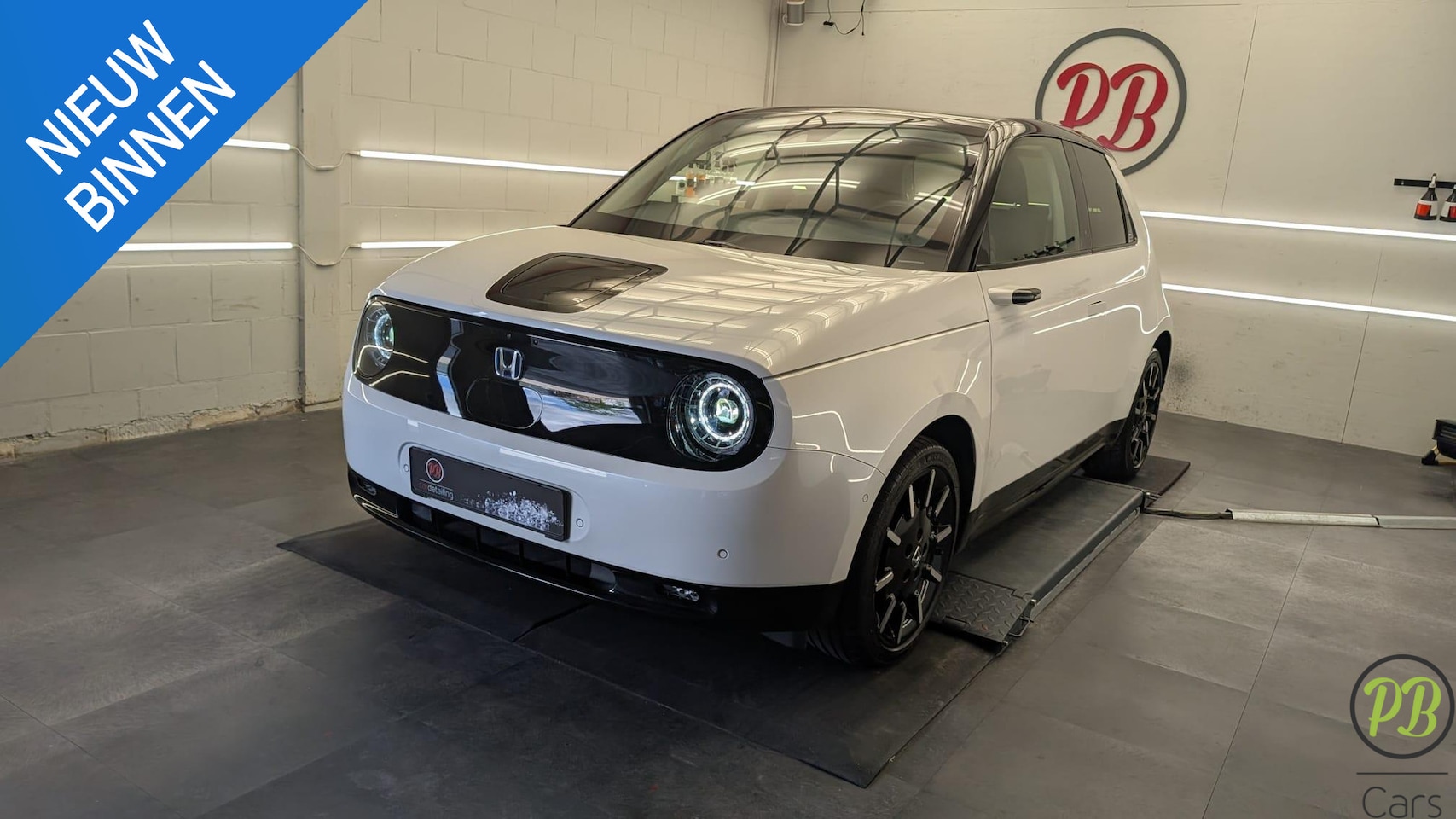 Honda e - Advance 17" Advance 17" Nieuwstaat ! - AutoWereld.nl