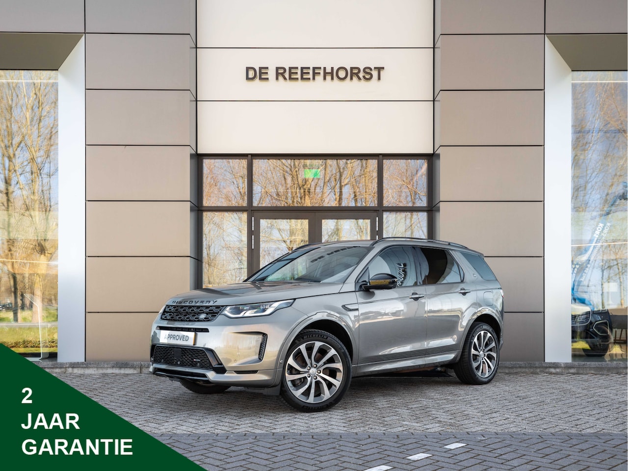 Land Rover Discovery Sport - P300e R-Dynamic HSE | ClearSight | Adaptive Cruise | Elek. Haak - AutoWereld.nl