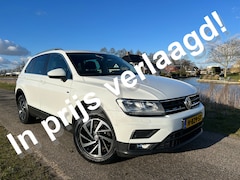 Volkswagen Tiguan - 1.5 TSI ACT Highline Navi / Automaat / Nieuw Model