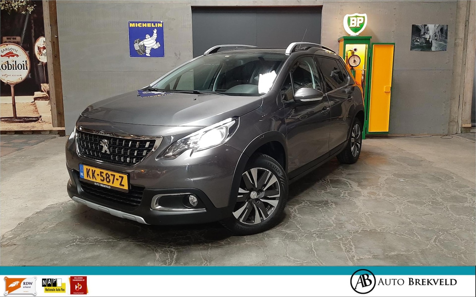 Peugeot 2008 - 1.2 PureTech Allure 110PK Automaat | Panoramdak | Clima | Cruise | PDC | LMV | Trekhaak - AutoWereld.nl