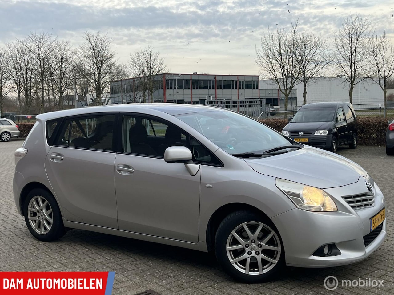 Toyota Verso - 1.8 VVTi Automaat,Navi,Airco,Camera Panoramadak - AutoWereld.nl
