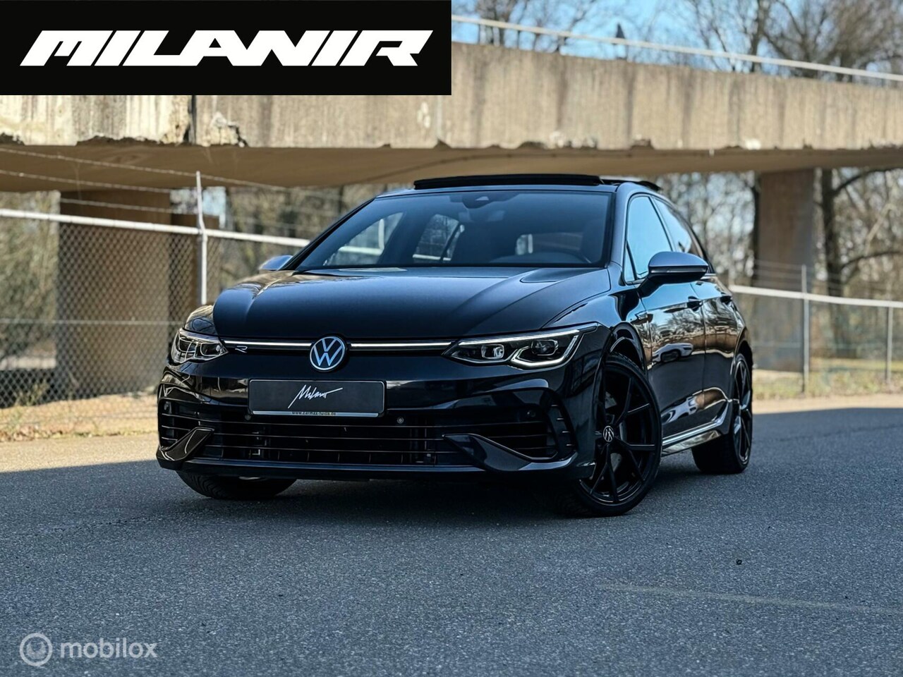 Volkswagen Golf - 2.0 TSI R 4 Motion | Pano | ACC | Carplay - AutoWereld.nl