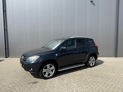 Toyota RAV4 - 2.2 D-CAT Executive 4wd