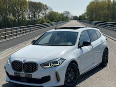 BMW 1-serie - M135i xDrive High Executive Dealer onderhouden