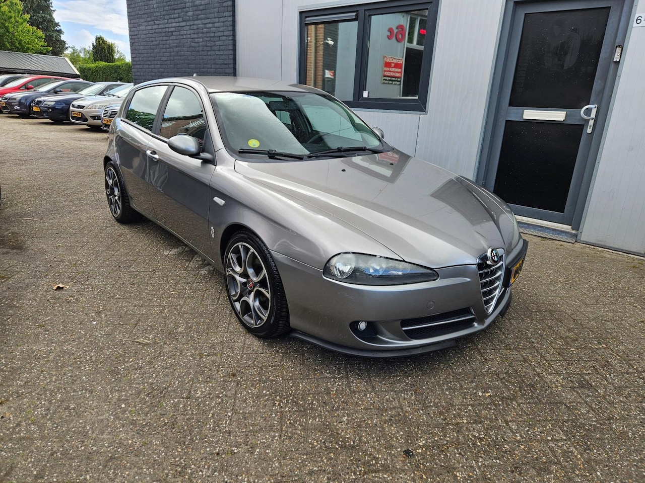 Alfa Romeo 147 - 2.0 T.Spark Clima/Navi/PDC/Cruise - AutoWereld.nl