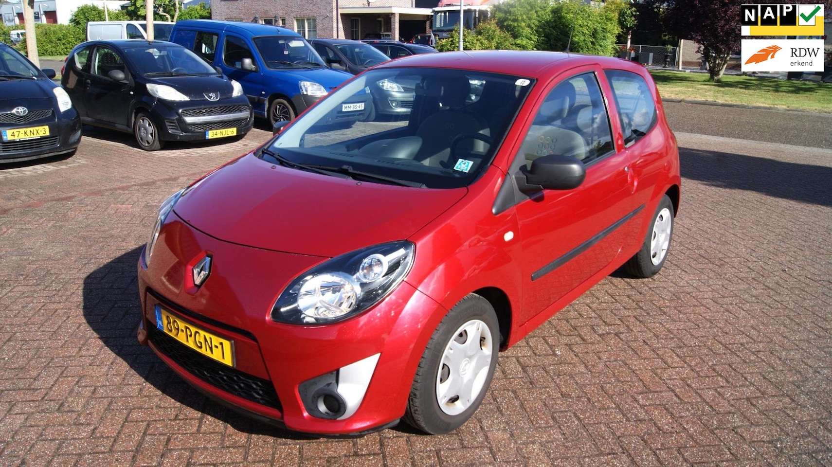 Renault Twingo - 1.2-16V Authentique Airco/NAP - AutoWereld.nl