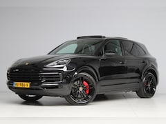 Porsche Cayenne - 2.9 S [ softclose panoramadak luchtvering elek. trekhaak achterasbesturing sportchrono key