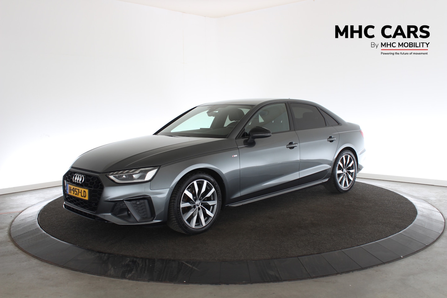 Audi A4 Limousine - 35 TFSI Launch edition Sport | Trekhaak | S-line | Virtual Cockpit | - AutoWereld.nl