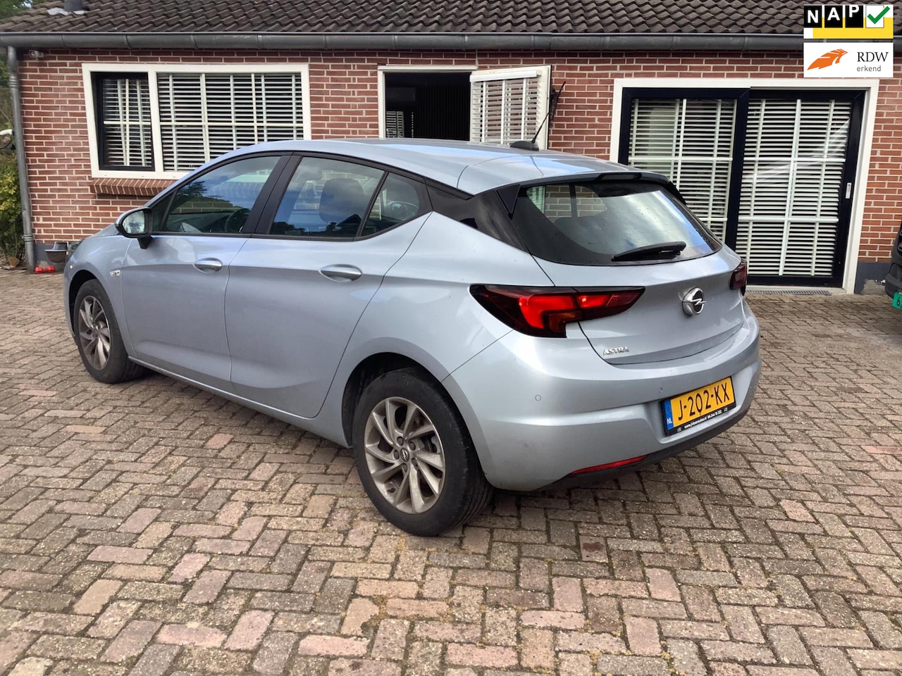 Opel Astra - 1.2 Edition KM Stand 25.783 NET BINNEN - AutoWereld.nl