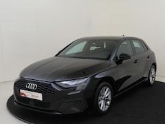Audi A3 Sportback - 30 TFSI Pro Line | Keyless | Parkeerassistent | Parkeersensoren | CarPlay | Stoelverwarmin