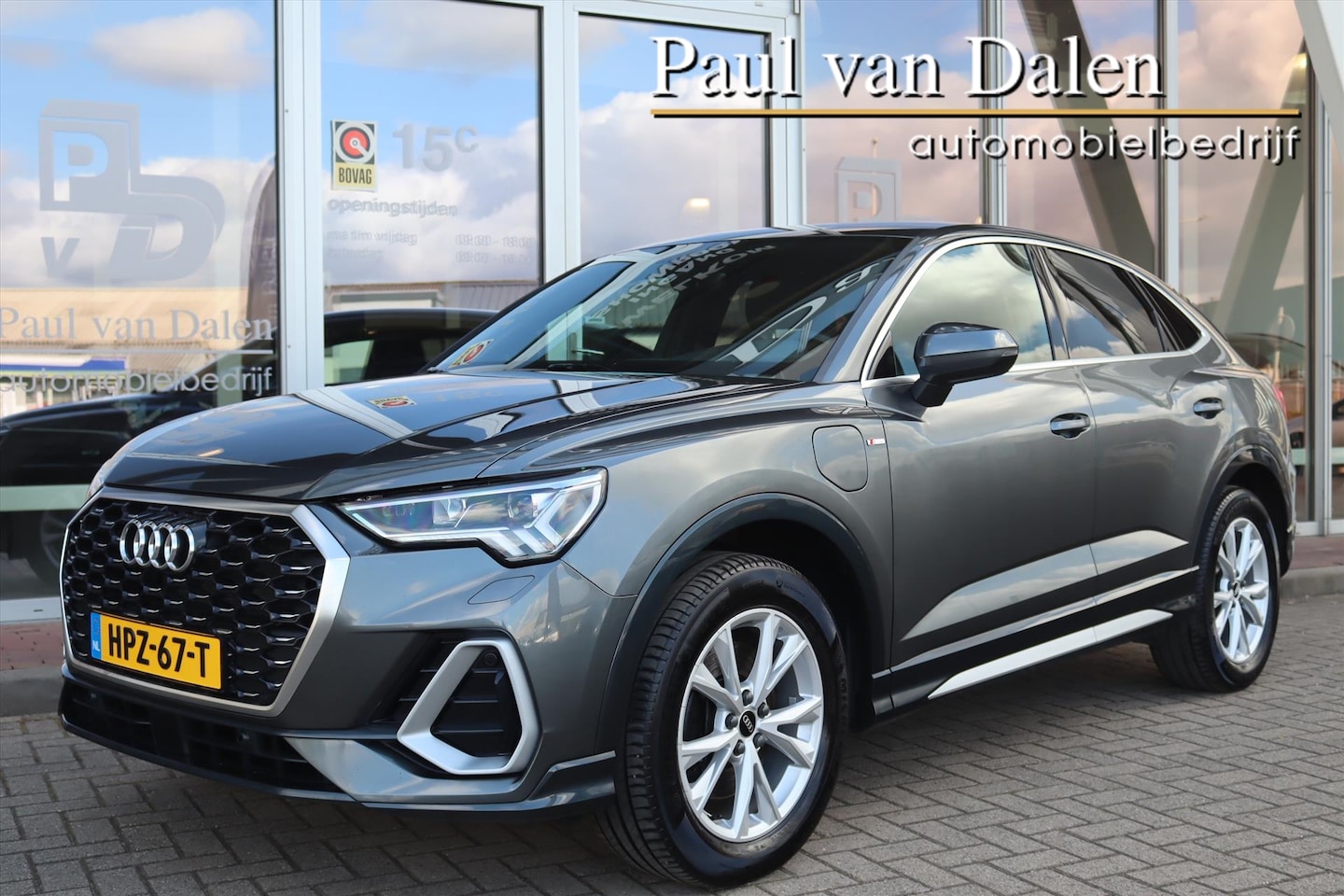 Audi Q3 Sportback - 45 TFSIe 245PK AUTOMAAT S-LINE Trekhaak | Camera | Navi carplay | Keyless | Adapt.Cruise | - AutoWereld.nl