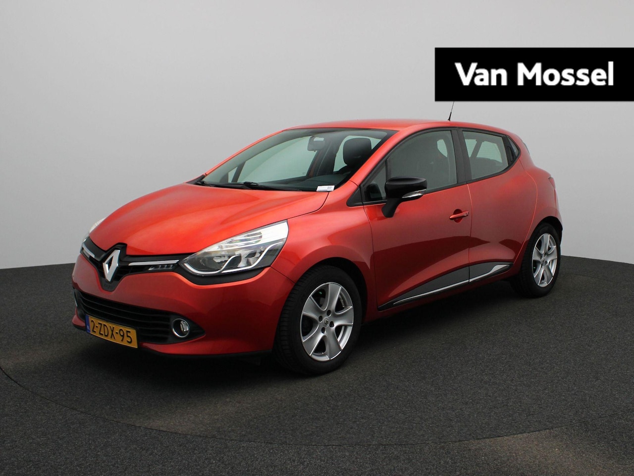 Renault Clio - 0.9 TCe Expression | Airconditioning | Lichtmetalen Velgen | - AutoWereld.nl