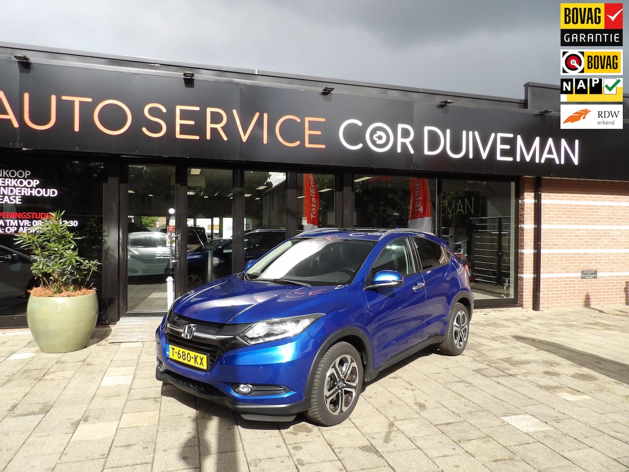 Honda HR-V - 1.5 i-VTEC Executive // PANORAMA / AIRCO / CRUISE CONTROL - AutoWereld.nl
