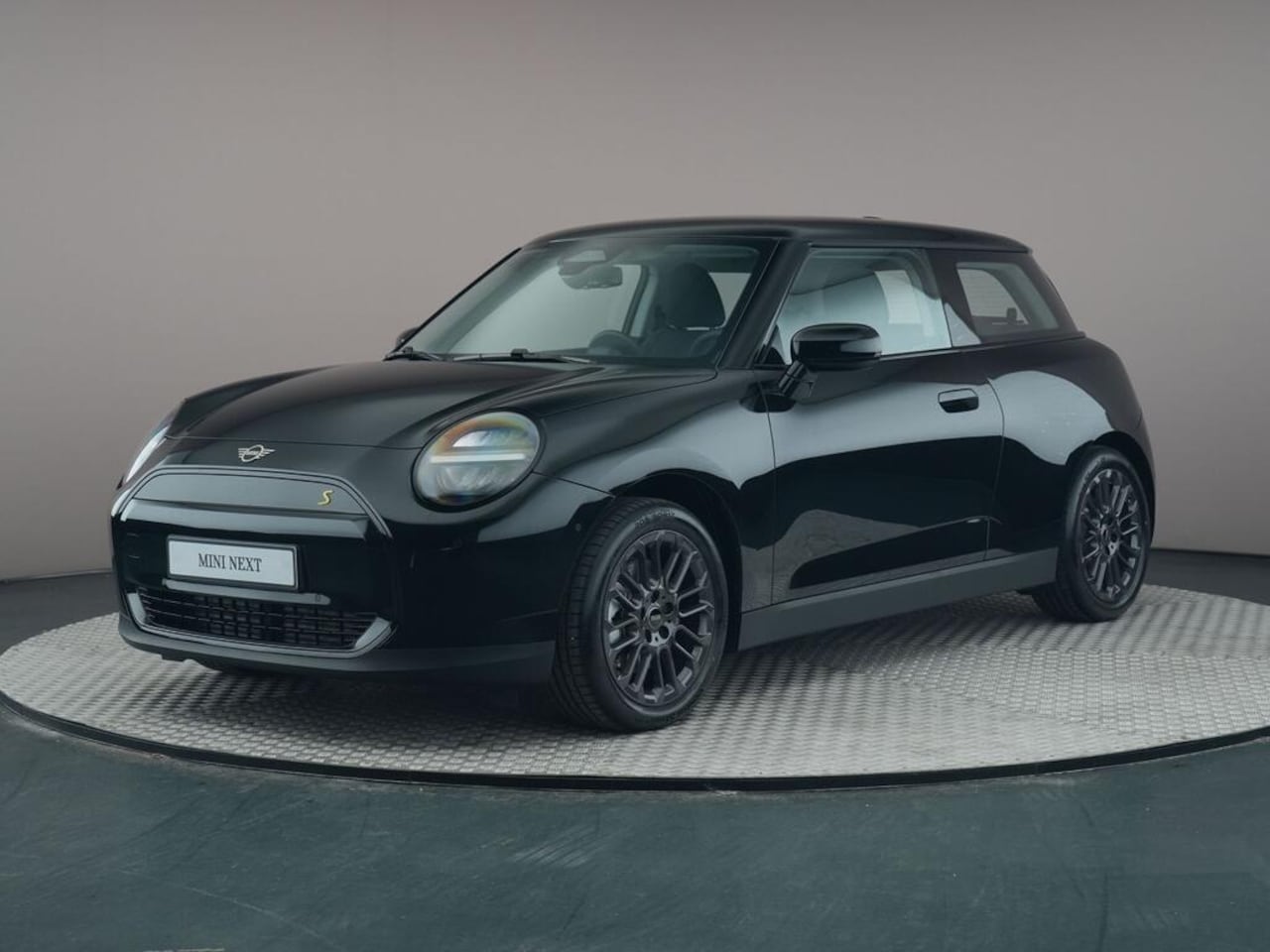 MINI Mini-Electric - Cooper SE Essential XS - AutoWereld.nl